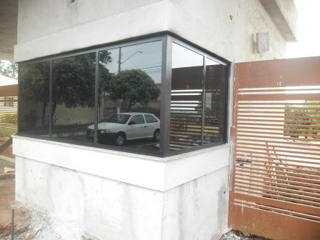 Guaritas Blindadas Comercial — Engeblind